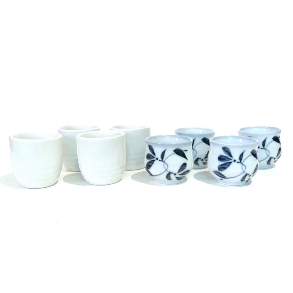Porcelain Ceramic Sake Cups Set of 8 Made In Japan Blue Palm Leaf Design White